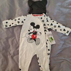 New Disney Mickey Mouse 3-6M sleeper with hat.
